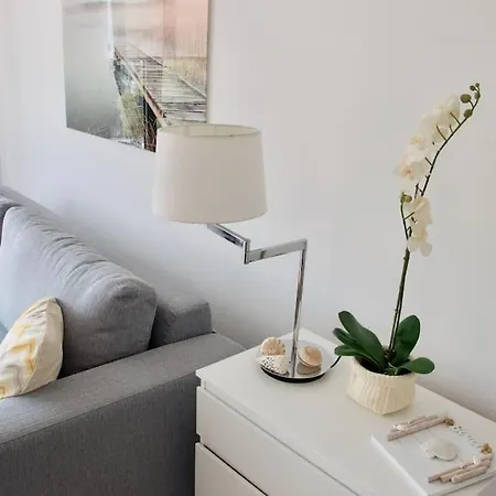 Park Residence 7 - 1 Bedroom & Parking At Tivat Center Esterno foto