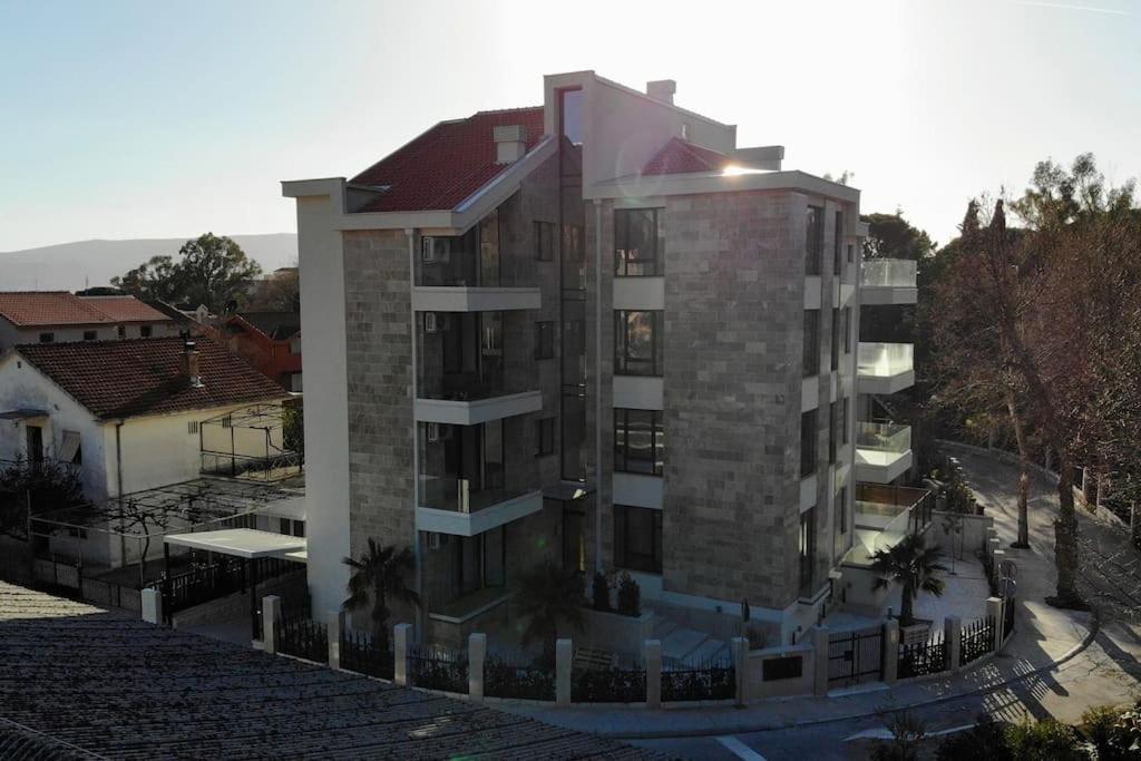 Apartment Park 7 - 1 Bedroom & Parking At Center *